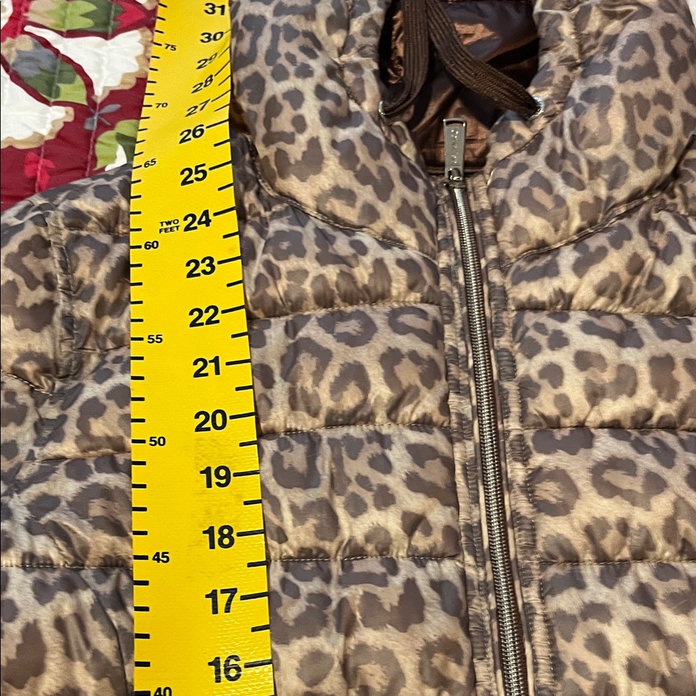 Calvin Klein Leopard Print Puffer Jacket - Picture 3 of 12